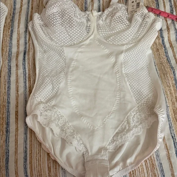 Goddess White Lace Shapewear Bodysuit - Picture 6 of 11